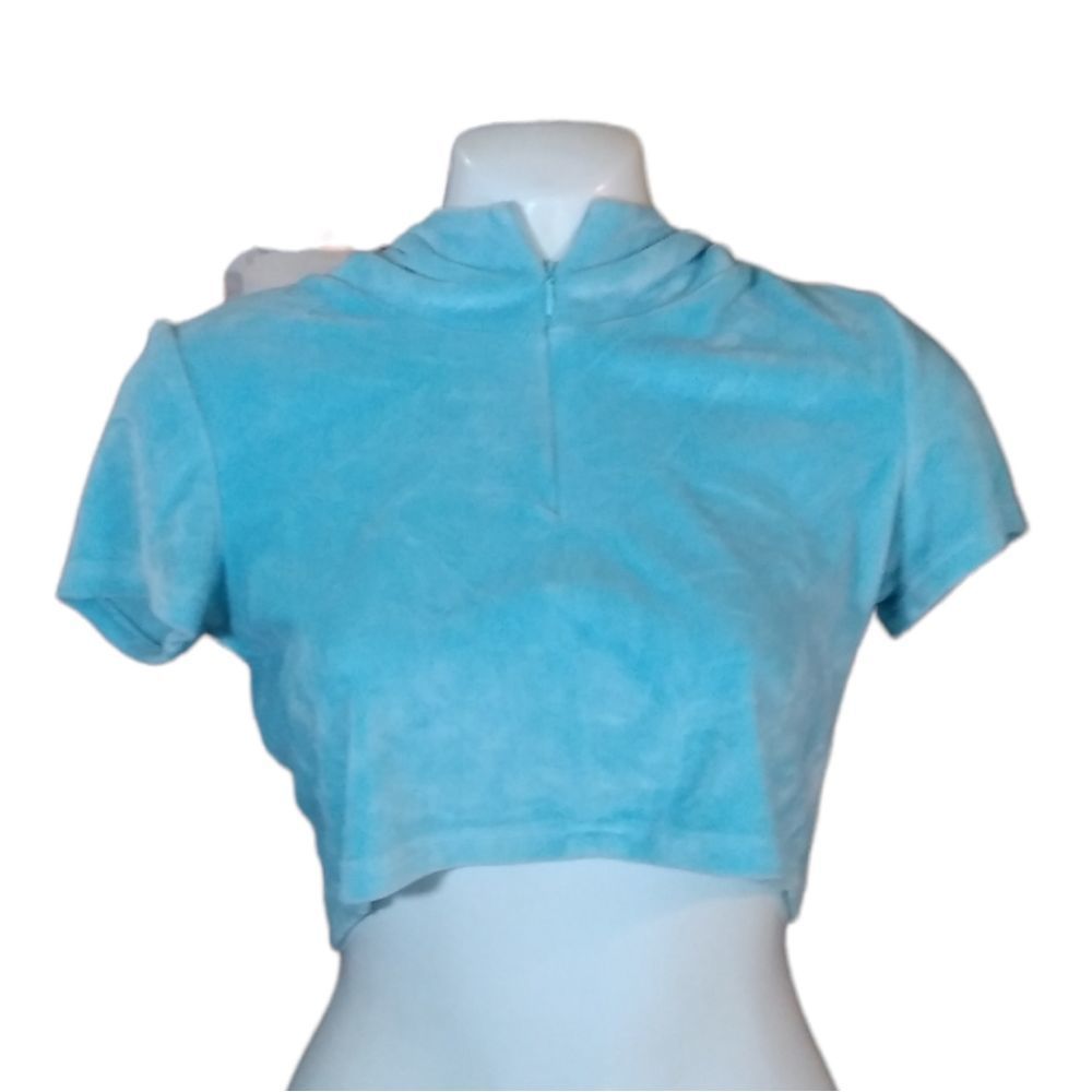 Soft y2k cropped top hoodie size Medium